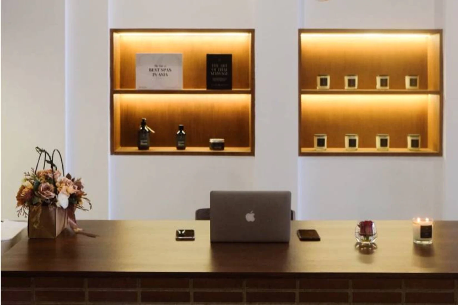 Return to the neighbourhood for Best Foot Massage in Phetchaburi at a Loft Thai-inspired Bangkok spa