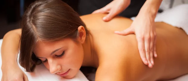 Swedish Massage Bangkok: Five Benefits, Evidence and Limits
