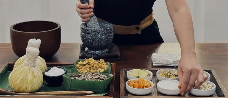 Fresh Thai Herbal Compress: Ingredients, Craft and Safety