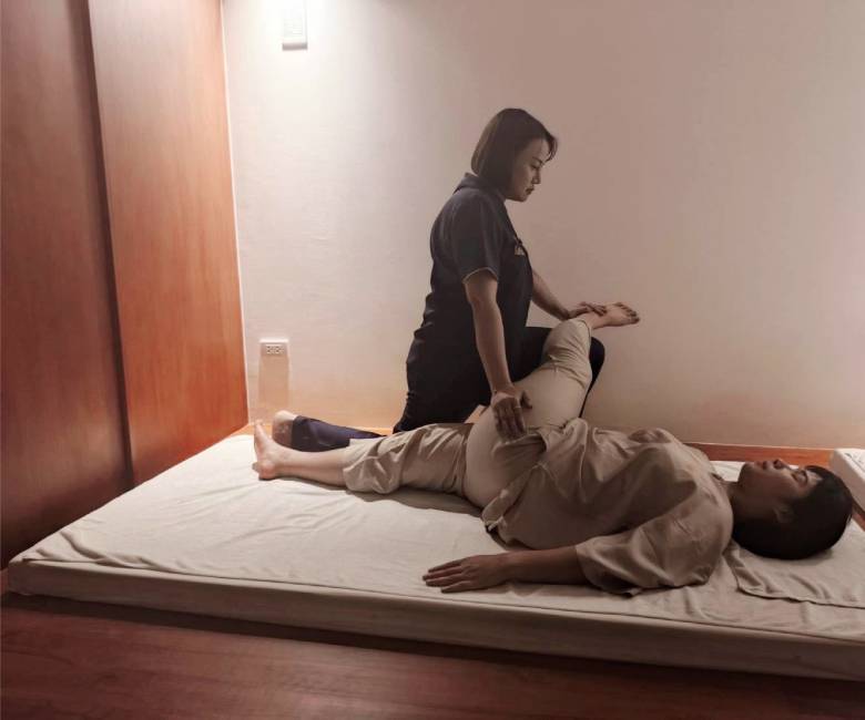 Side-Lying Hip and Gluteal Release