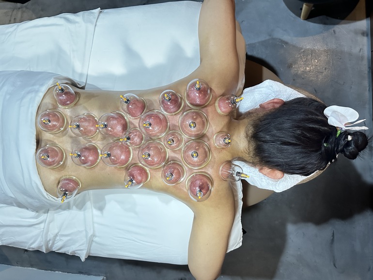 Signature Cupping Aroma Therapy with Loft Thai Spa