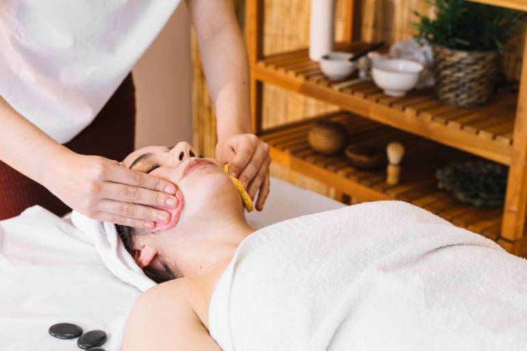 Spa Facials: A Holistic and Relaxing Experience