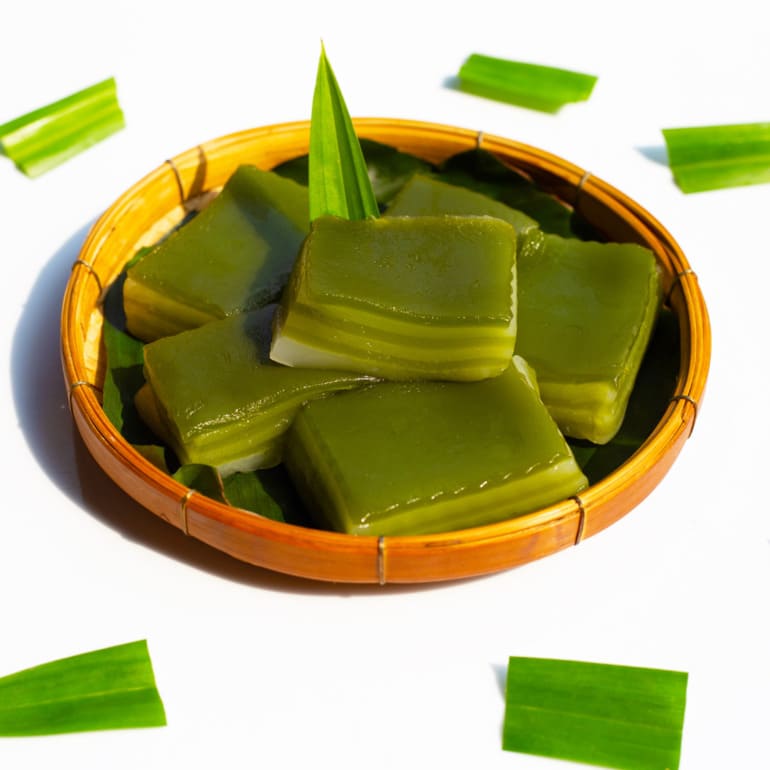 Steamed Pandan Layered Cake