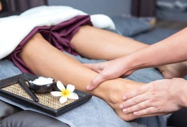 Private Foot Massage with Movie - Best Reflexology Bangkok