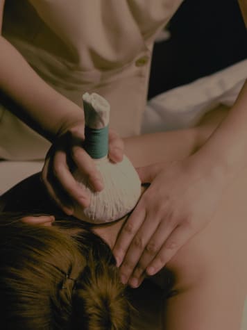 Thai Herbal Compress Massage