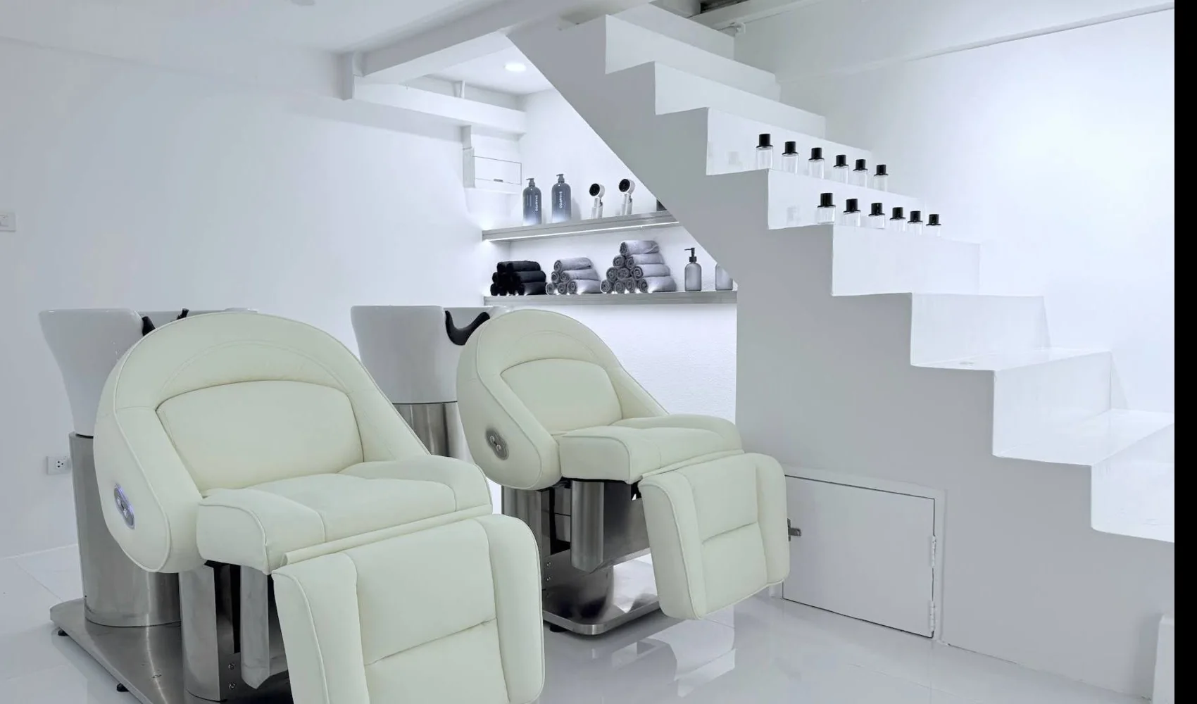 Twenty.Two Cut Head Spa chairs and treatment area